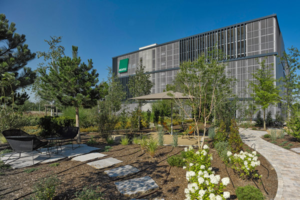 Garden at Bechtle Platz 1